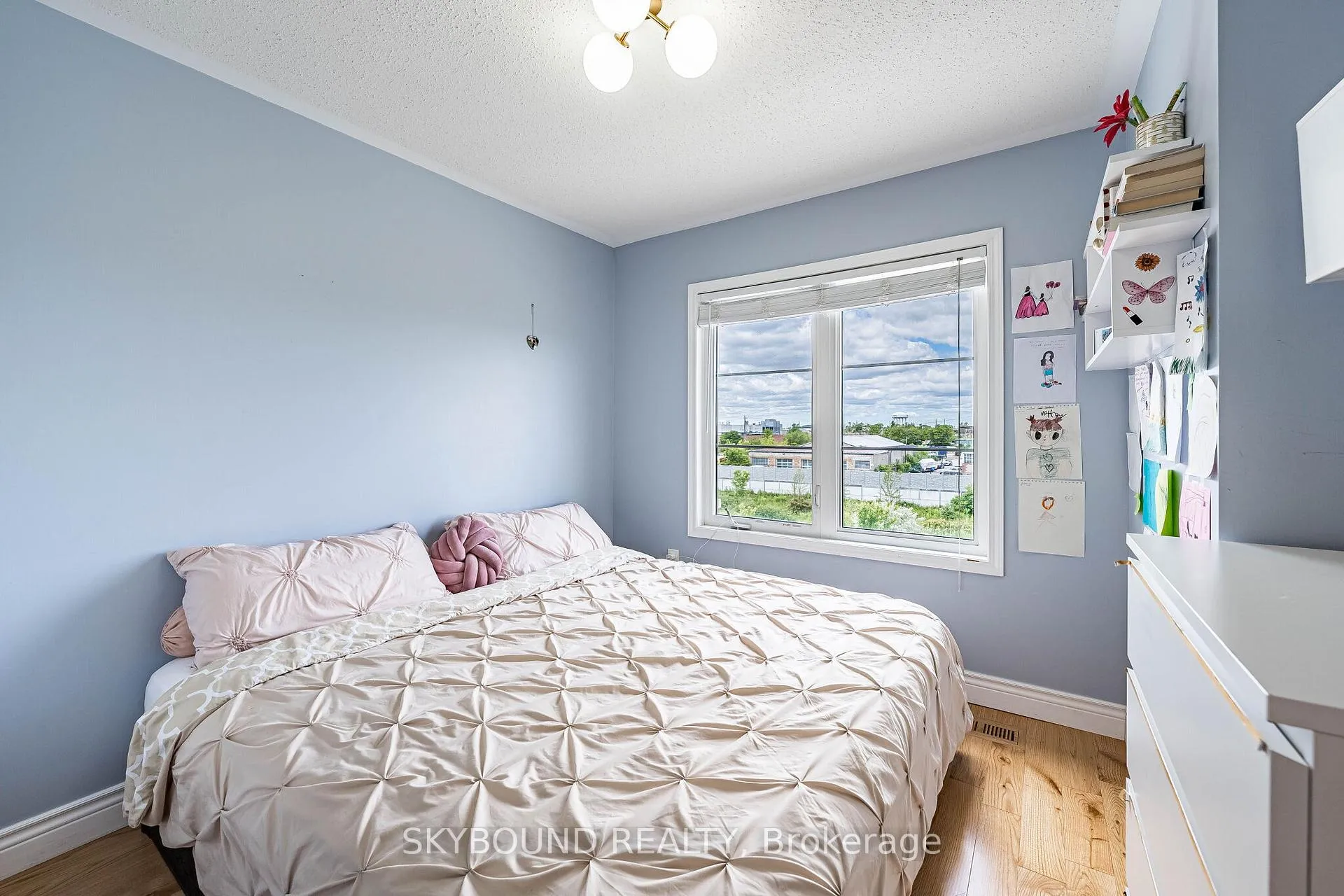 Photo 39 of 77 Cleanside Road, Scarborough, Clairlea-Birchmount — HOMEH