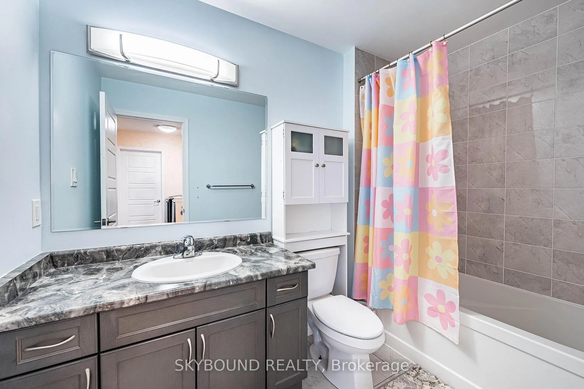 Photo 43 of 77 Cleanside Road, Scarborough, Clairlea-Birchmount — HOMEH