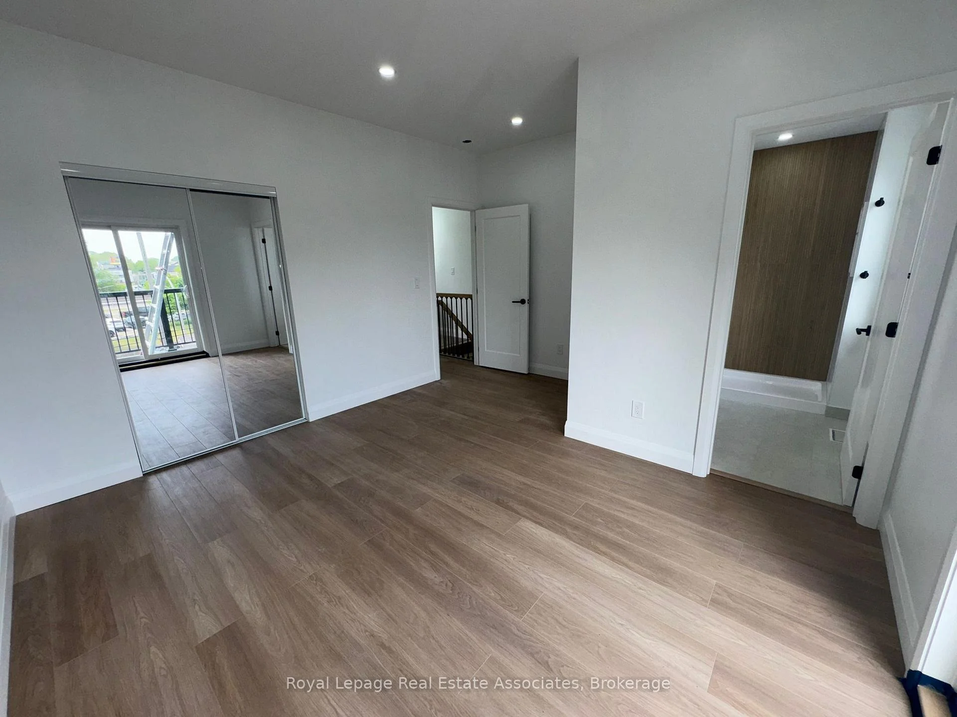 Photo 24 of Unit 4, 17 White Avenue, Toronto, Rockcliffe-Smythe — HOMEH