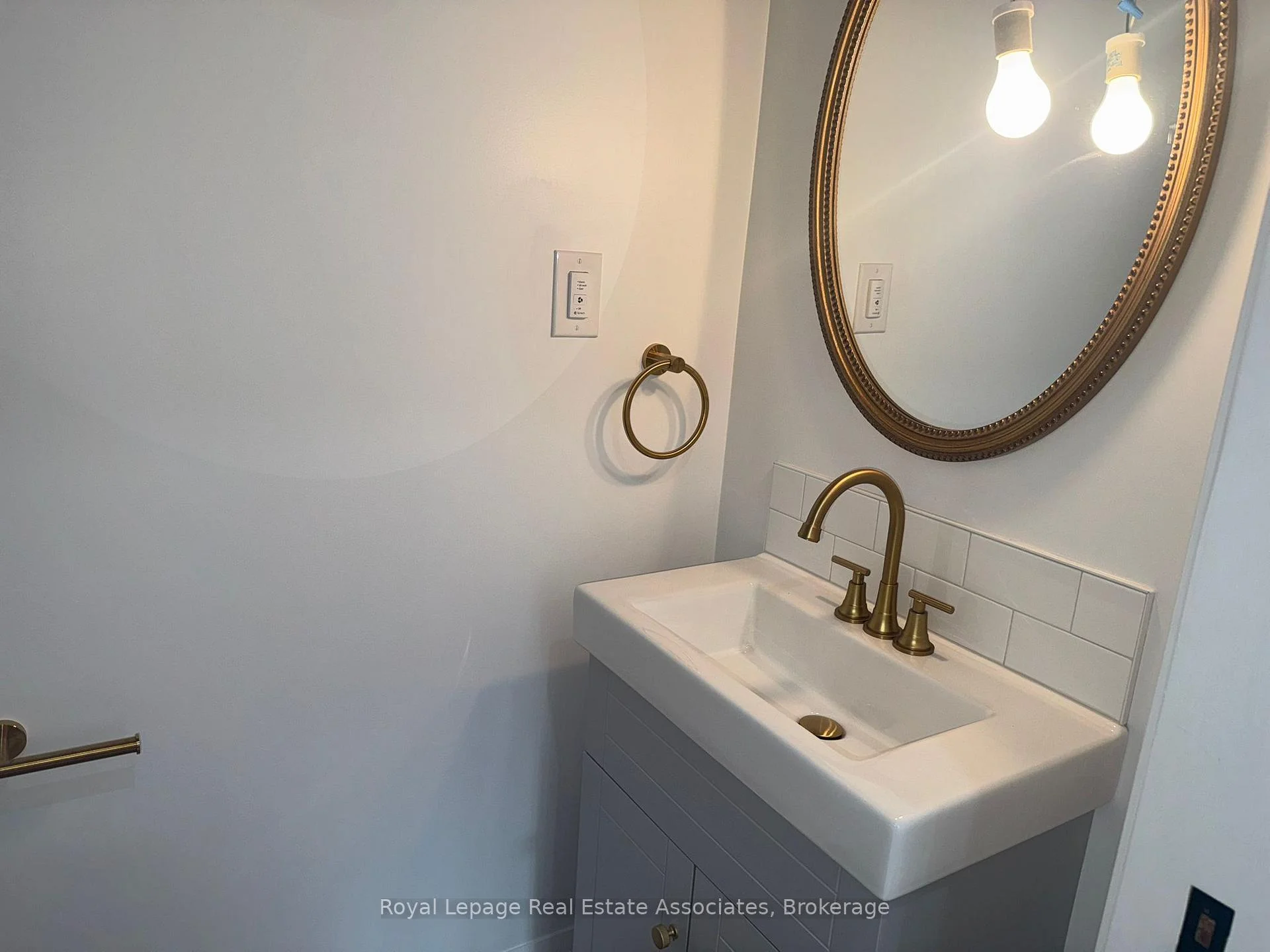 Photo 31 of Unit 4, 17 White Avenue, Toronto, Rockcliffe-Smythe — HOMEH