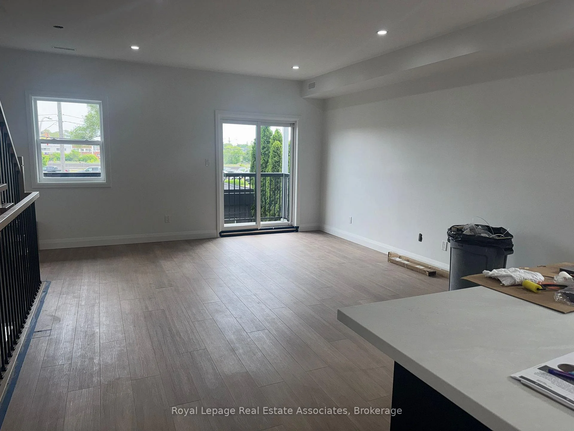 Photo 36 of Unit 4, 17 White Avenue, Toronto, Rockcliffe-Smythe — HOMEH
