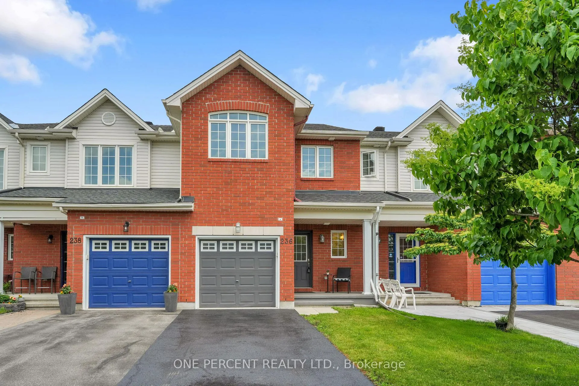 Photo 1 of 236 Arrita Street, Ottawa, Kanata - Emerald Meadows/Trailwest — HOMEH