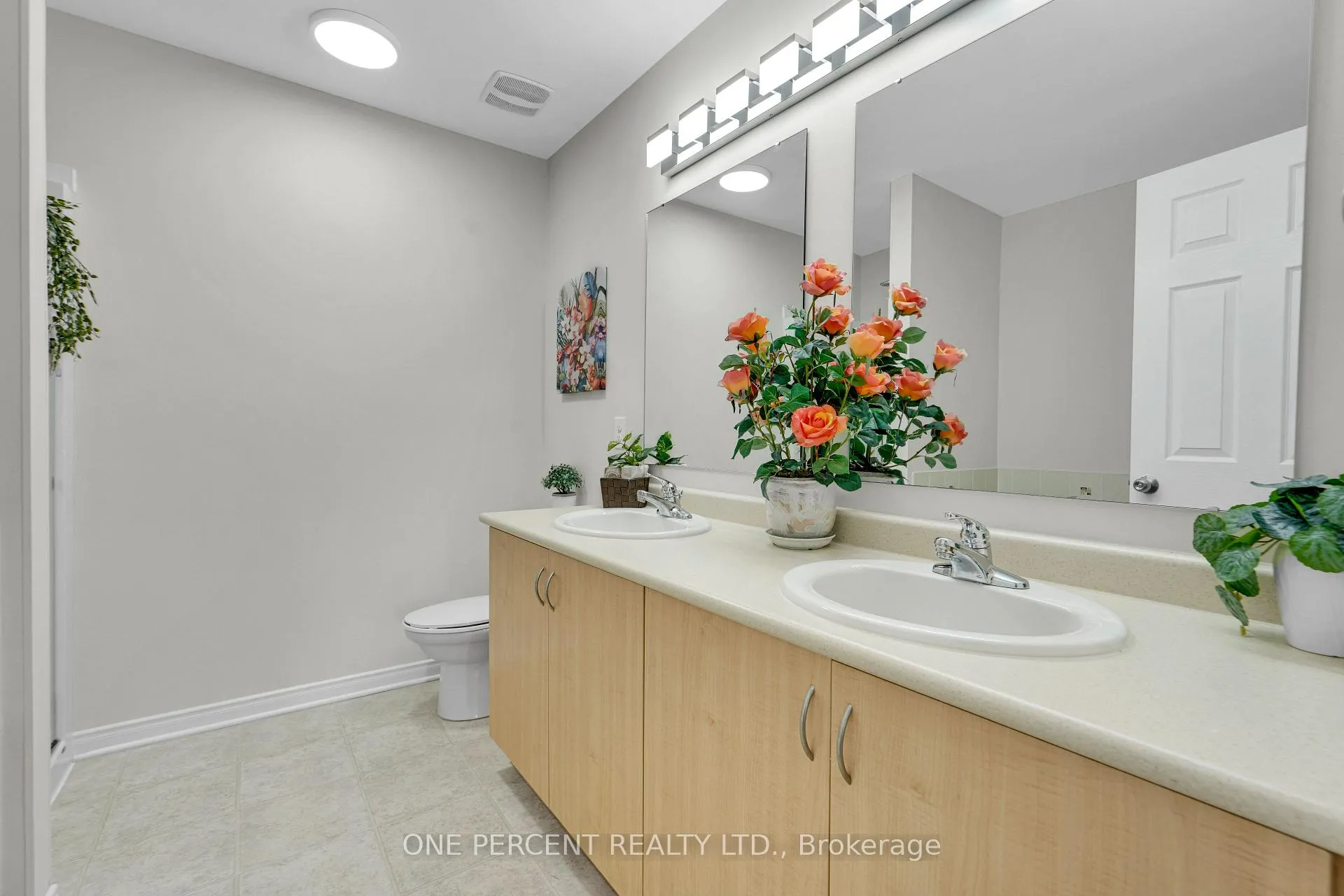 Photo 28 of 236 Arrita Street, Ottawa, Kanata - Emerald Meadows/Trailwest — HOMEH