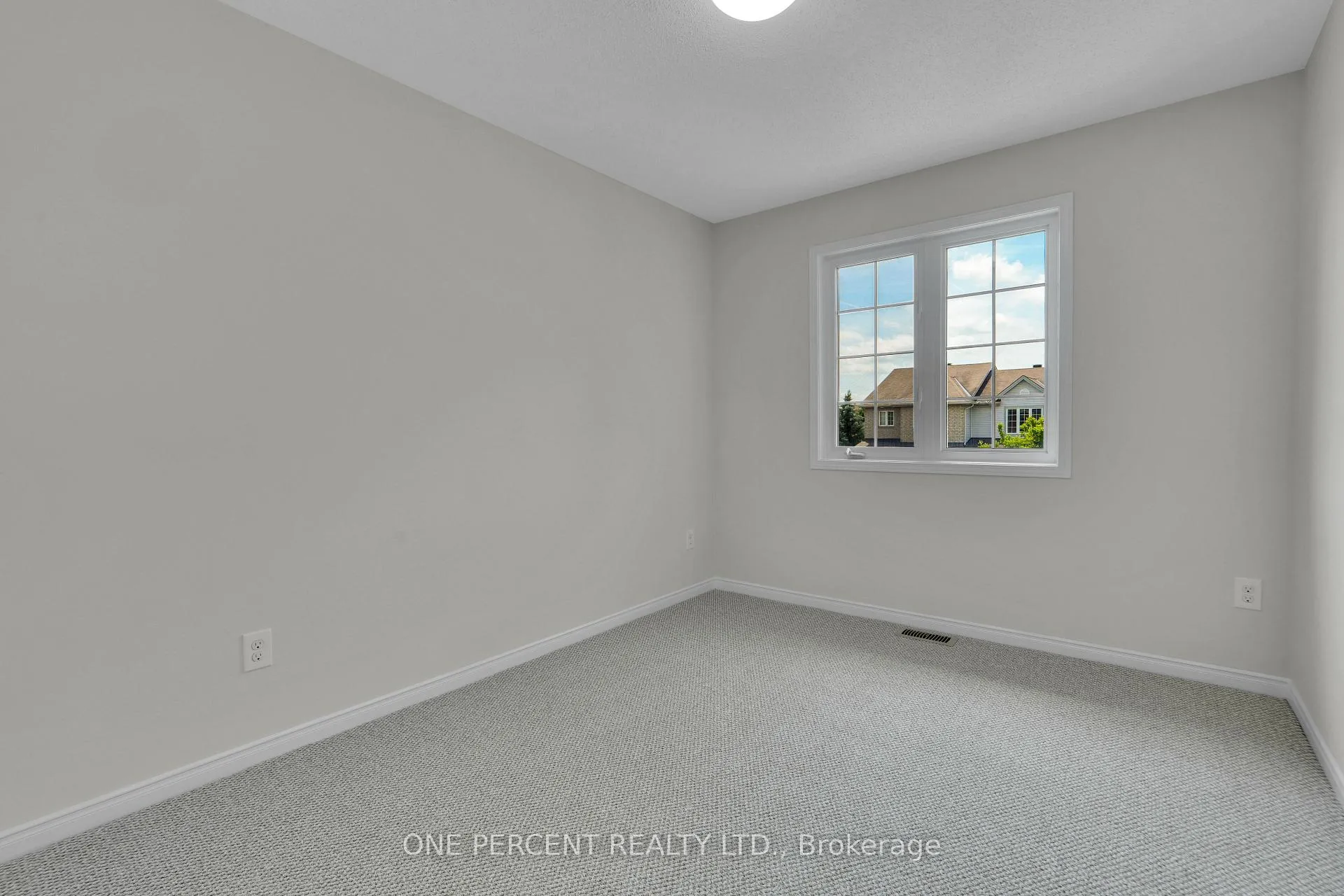 Photo 30 of 236 Arrita Street, Ottawa, Kanata - Emerald Meadows/Trailwest — HOMEH