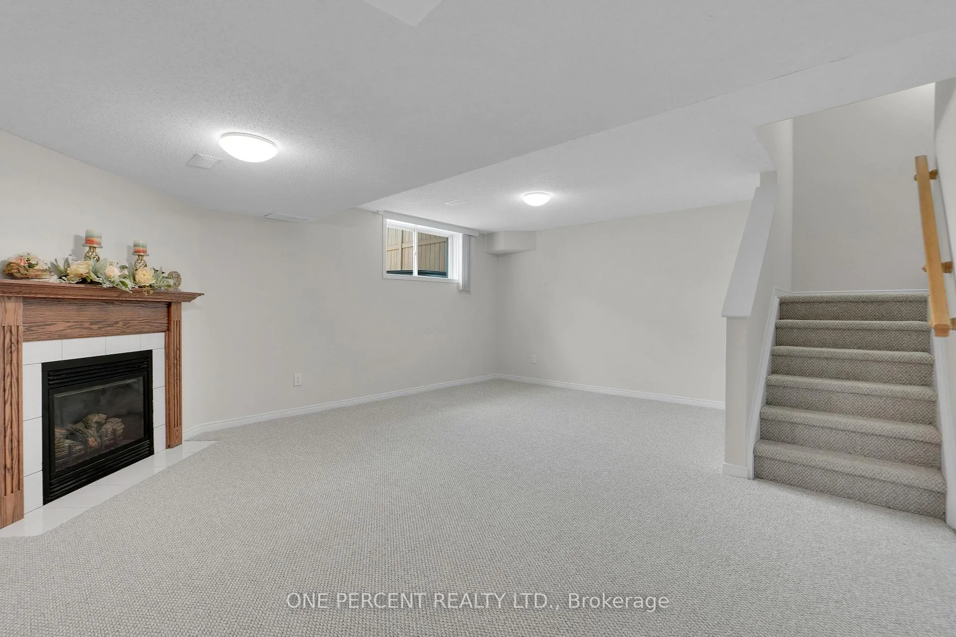 Photo 33 of 236 Arrita Street, Ottawa, Kanata - Emerald Meadows/Trailwest — HOMEH