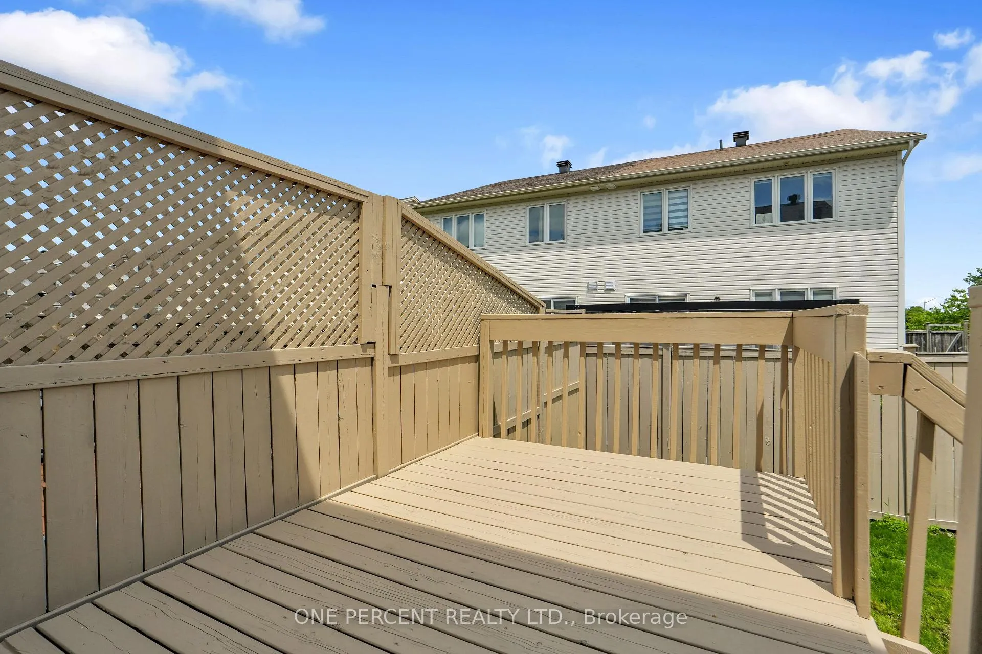 Photo 36 of 236 Arrita Street, Ottawa, Kanata - Emerald Meadows/Trailwest — HOMEH