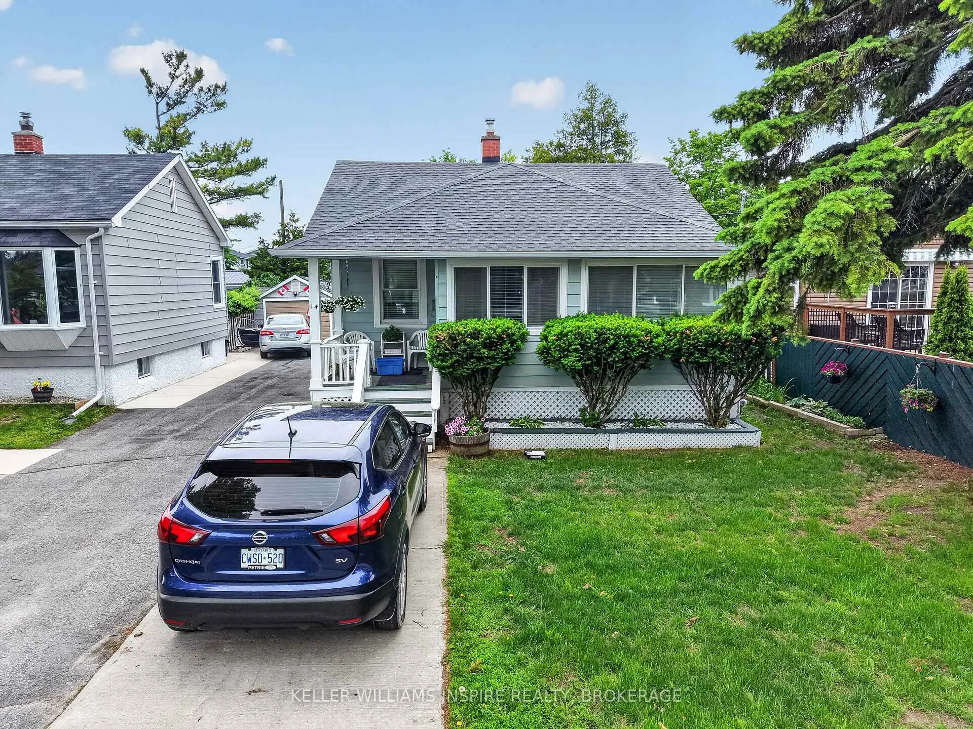Photo 1 of 14 Fifth Avenue, Kingston, East of Sir John A. Blvd — HOMEH