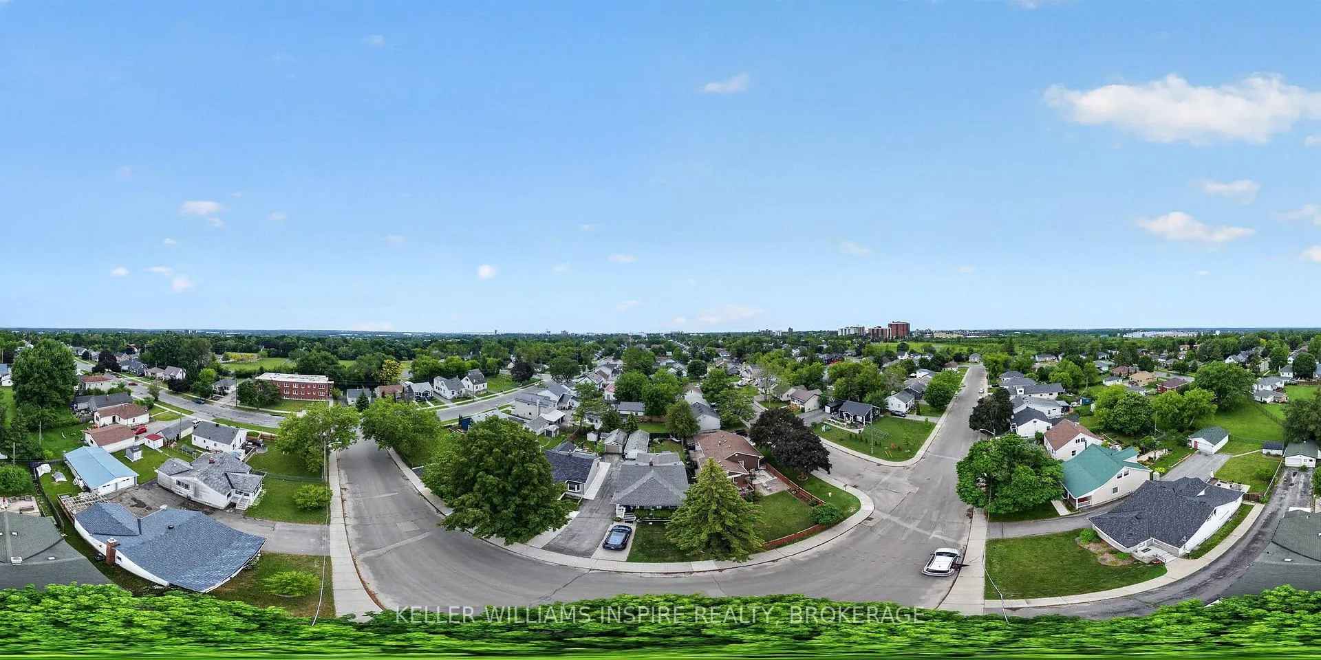 Photo 3 of 14 Fifth Avenue, Kingston, East of Sir John A. Blvd — HOMEH