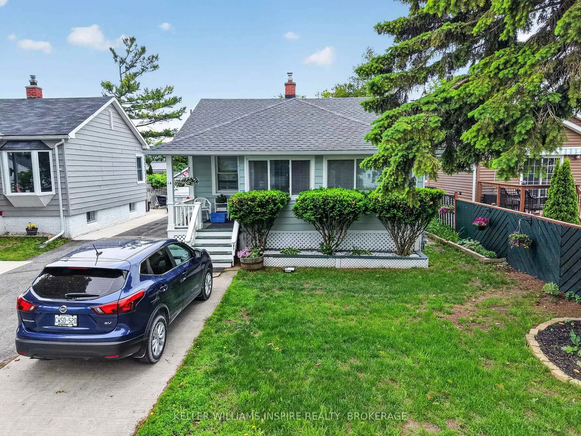 Photo 9 of 14 Fifth Avenue, Kingston, East of Sir John A. Blvd — HOMEH