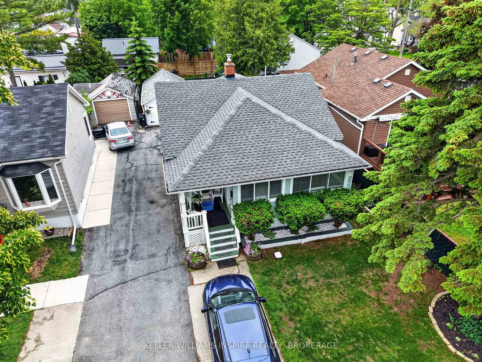 Photo 16 of 14 Fifth Avenue, Kingston, East of Sir John A. Blvd — HOMEH