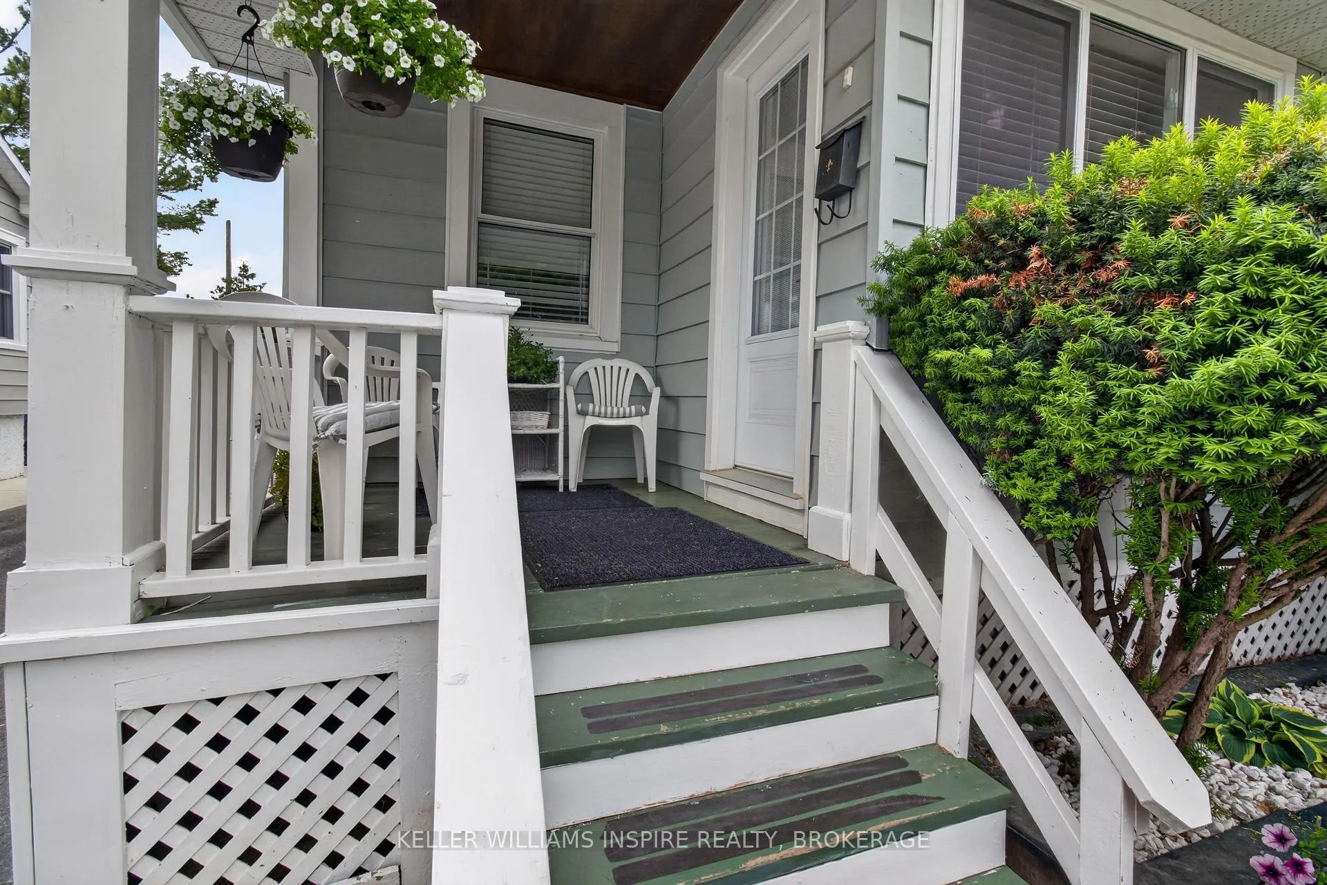 Photo 17 of 14 Fifth Avenue, Kingston, East of Sir John A. Blvd — HOMEH