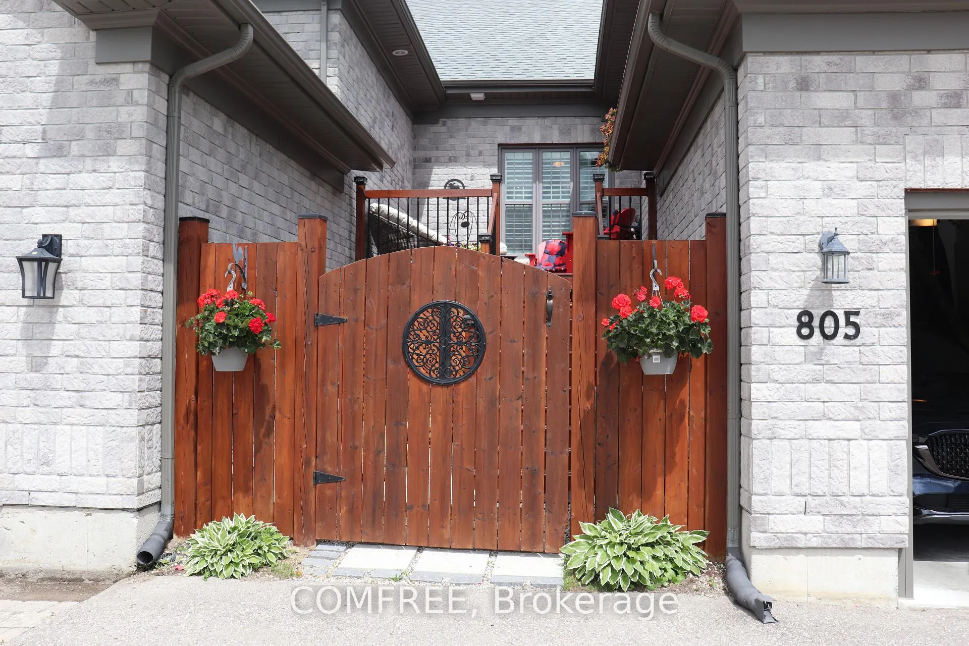 Photo 5 of 805 Lees Avenue, Cobourg — HOMEH