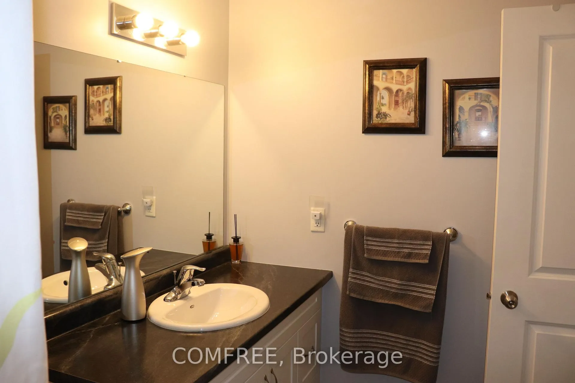 Photo 34 of 805 Lees Avenue, Cobourg — HOMEH