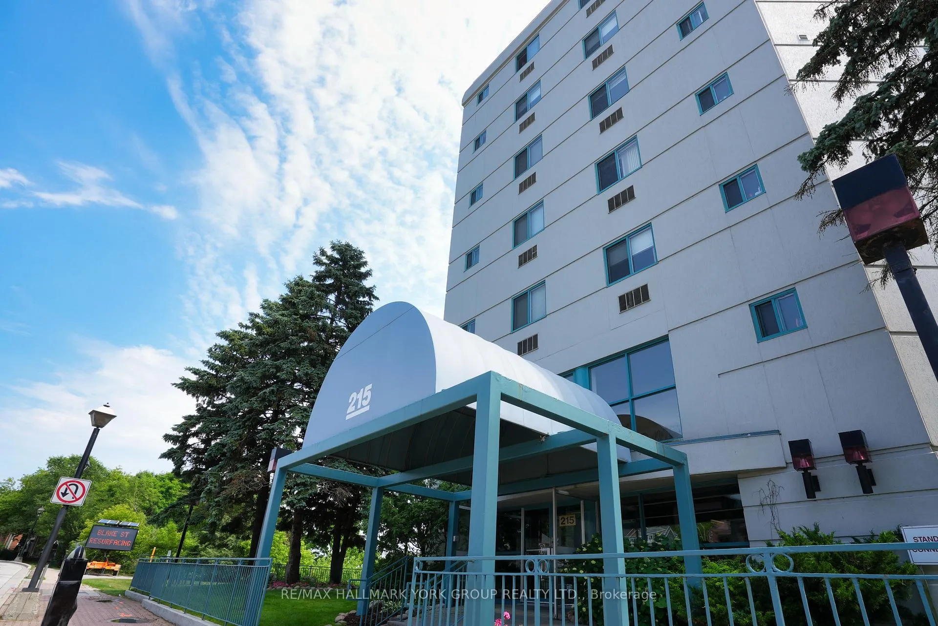 Photo 2 of Unit 703, 215 Dunlop Street E, Barrie, Lakeshore — HOMEH