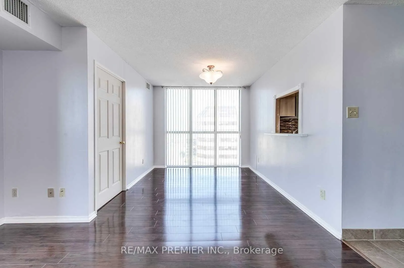 Photo 9 of Unit 1809, 285 Enfield Place, Mississauga, City Centre — HOMEH