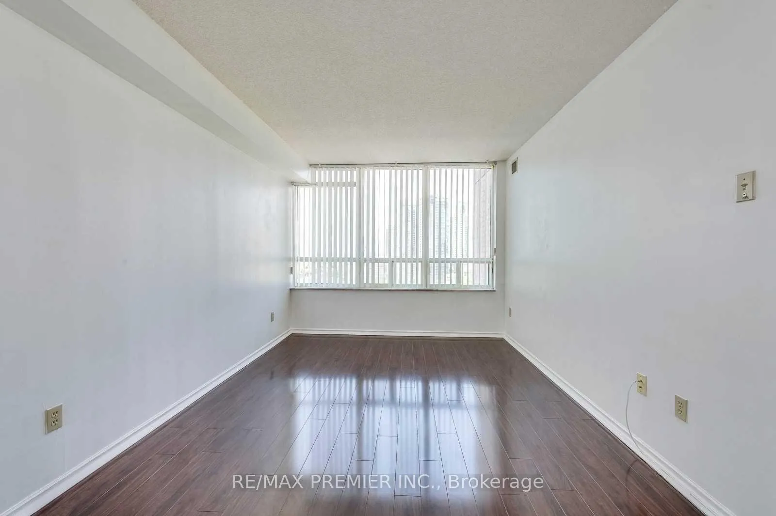 Photo 21 of Unit 1809, 285 Enfield Place, Mississauga, City Centre — HOMEH