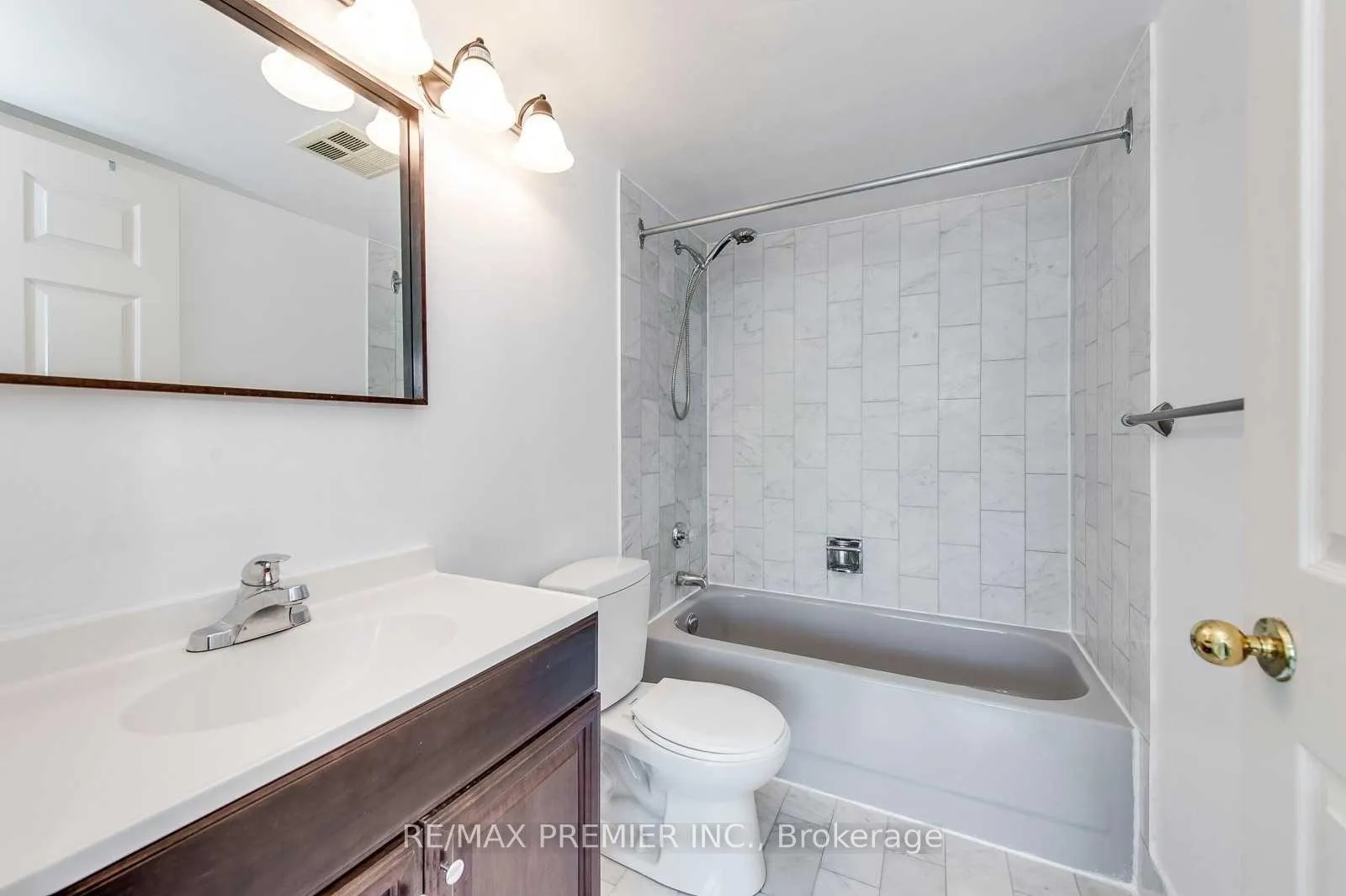 Photo 24 of Unit 1809, 285 Enfield Place, Mississauga, City Centre — HOMEH