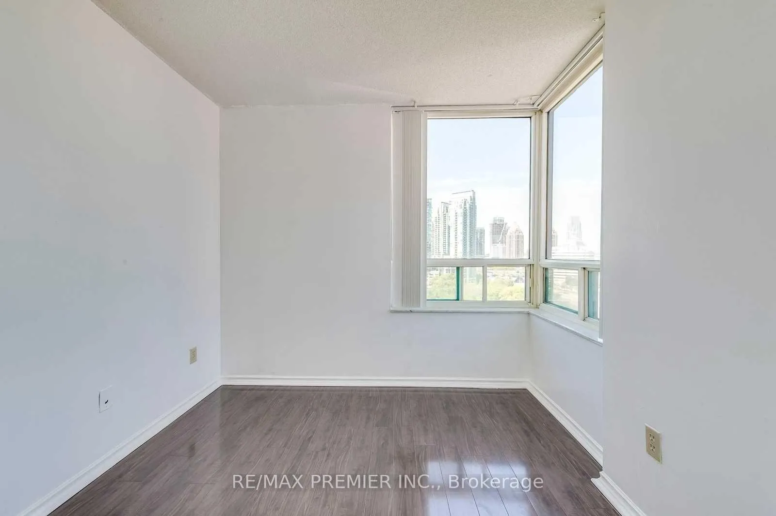 Photo 26 of Unit 1809, 285 Enfield Place, Mississauga, City Centre — HOMEH