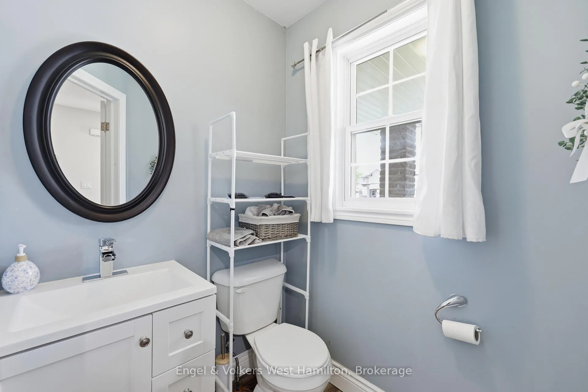 Photo 6 of 83 Davinci Boulevard, Hamilton, Carpenter — HOMEH