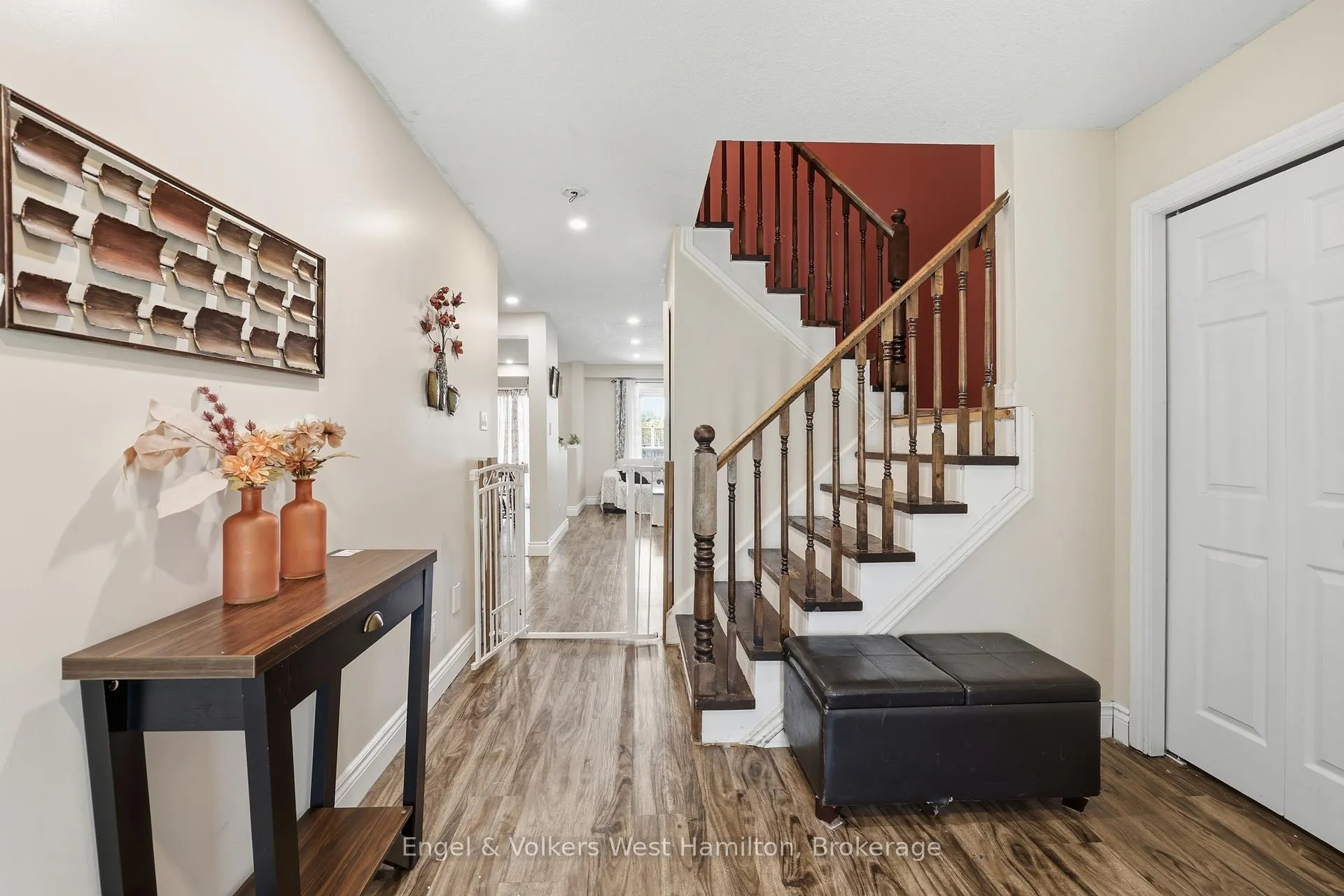 Photo 7 of 83 Davinci Boulevard, Hamilton, Carpenter — HOMEH