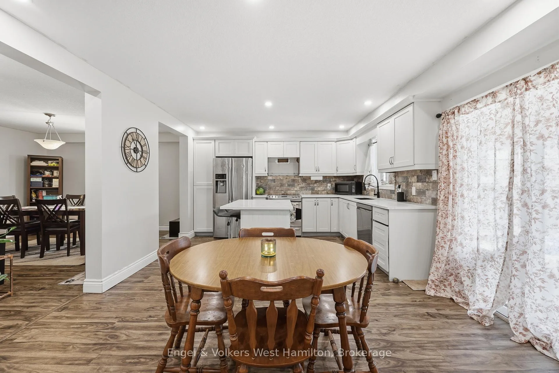 Photo 13 of 83 Davinci Boulevard, Hamilton, Carpenter — HOMEH