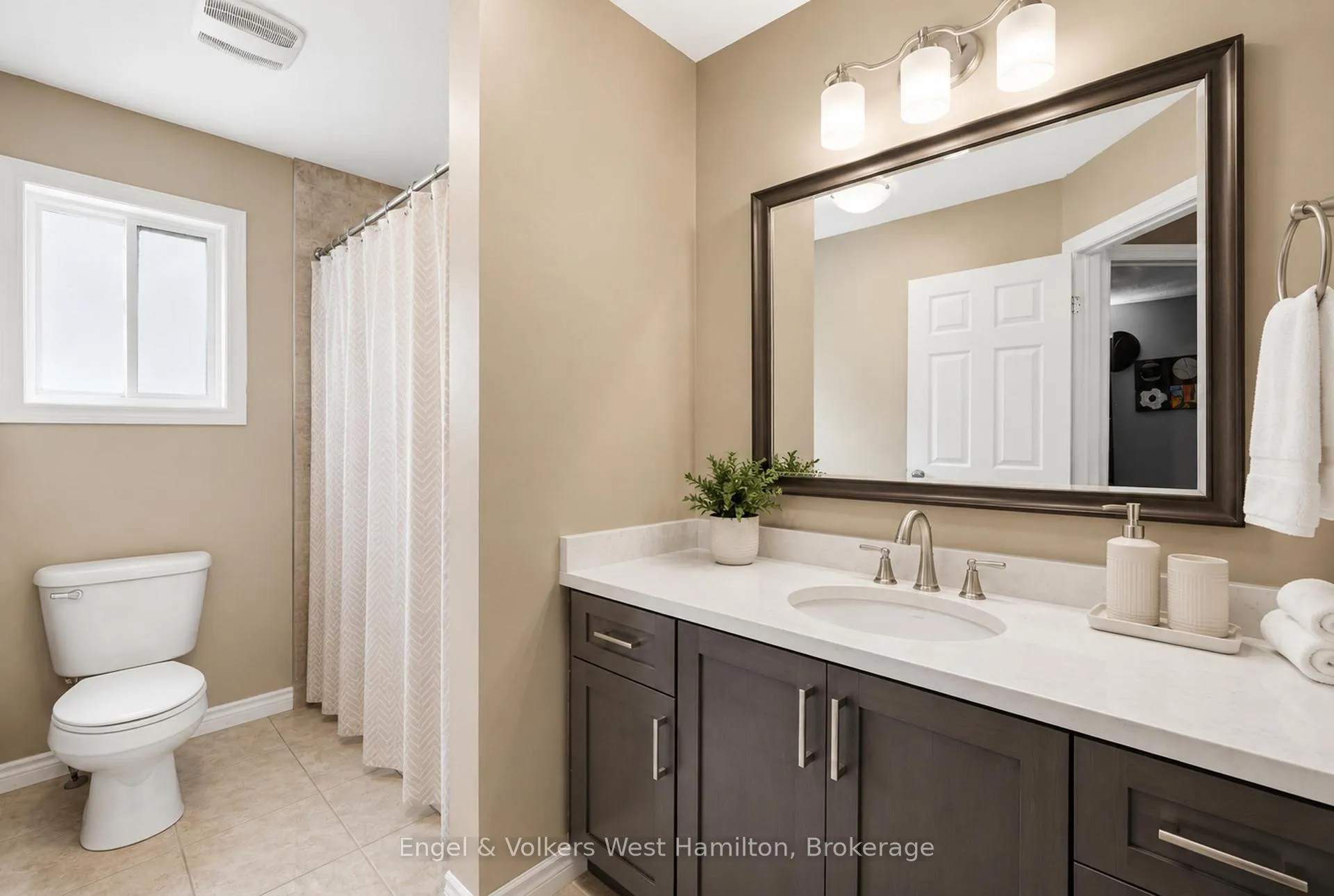 Photo 22 of 83 Davinci Boulevard, Hamilton, Carpenter — HOMEH