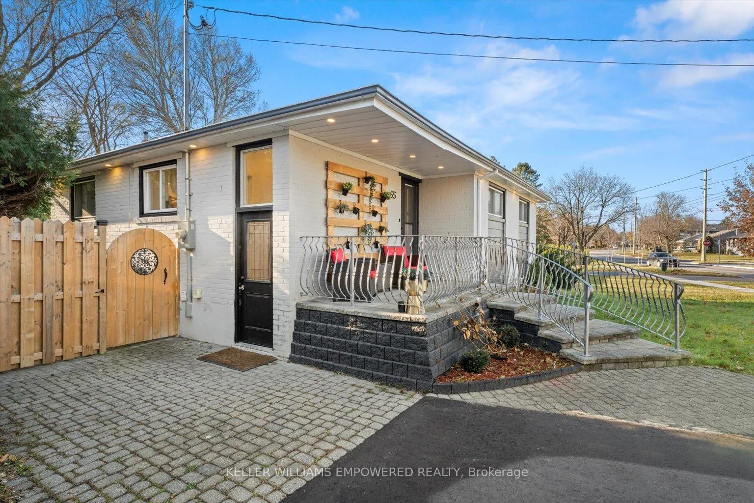 Photo 3 of Unit Lower 1, 65 Murray Drive, Aurora, Aurora Highlands — HOMEH