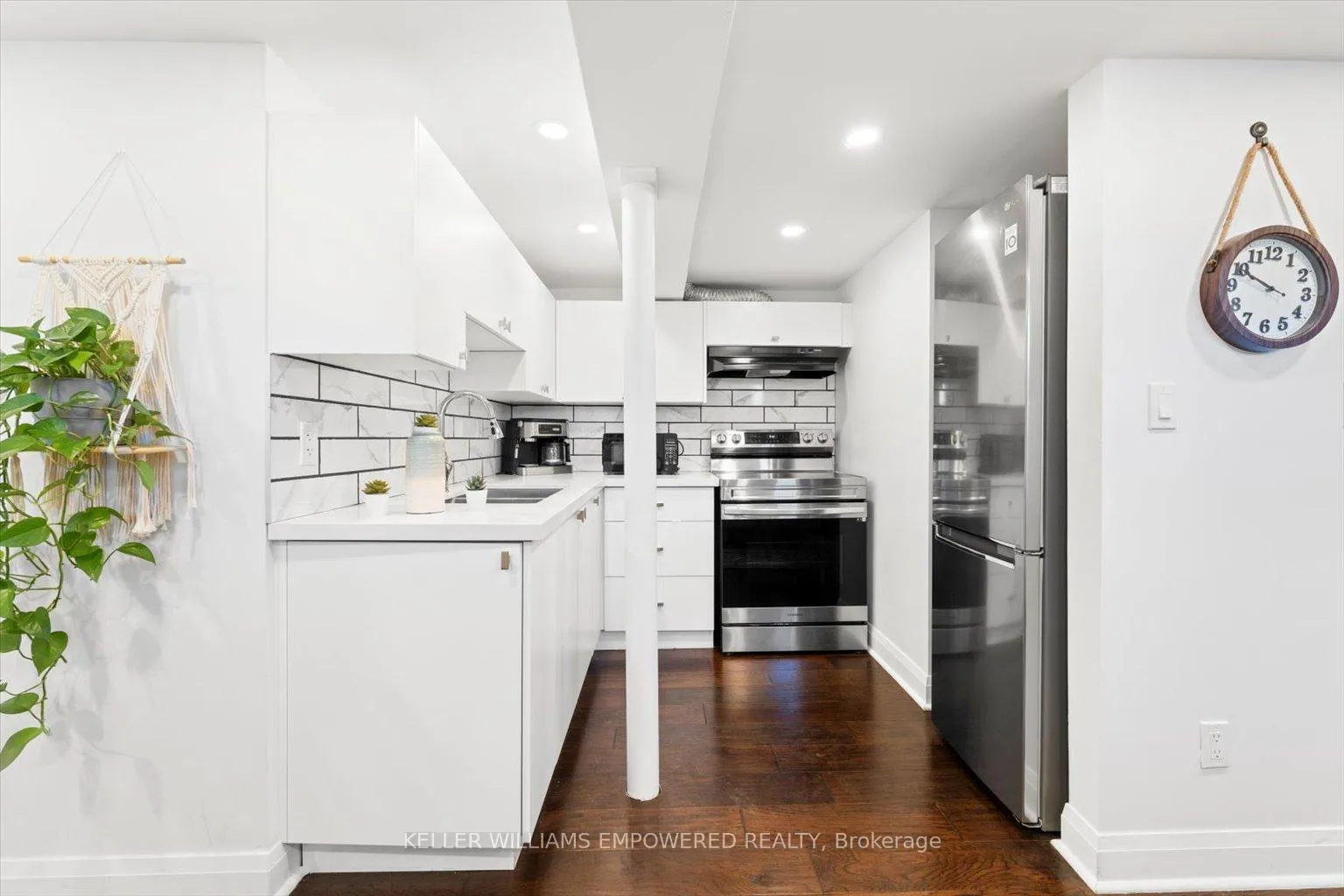 Photo 12 of Unit Lower 1, 65 Murray Drive, Aurora, Aurora Highlands — HOMEH