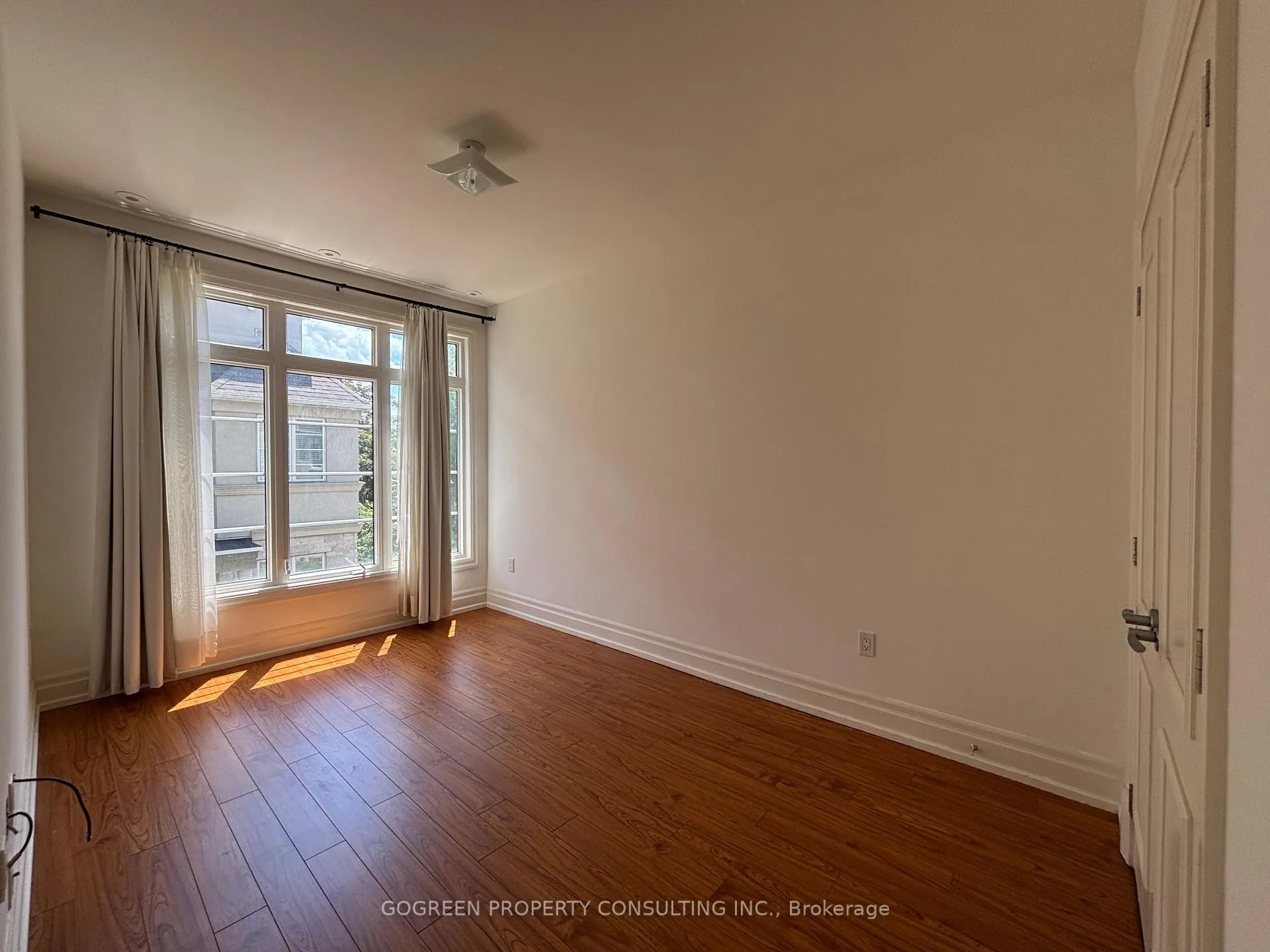 Photo 11 of Unit 102, 45 York Mills Road, North York, Bridle Path-Sunnybrook-York Mills — HOMEH