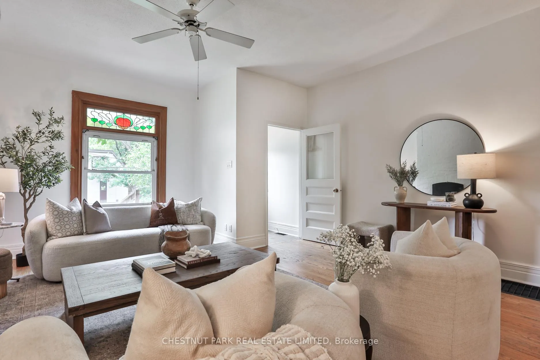 Photo 5 of 130 Wells Street, Toronto, The Annex — HOMEH