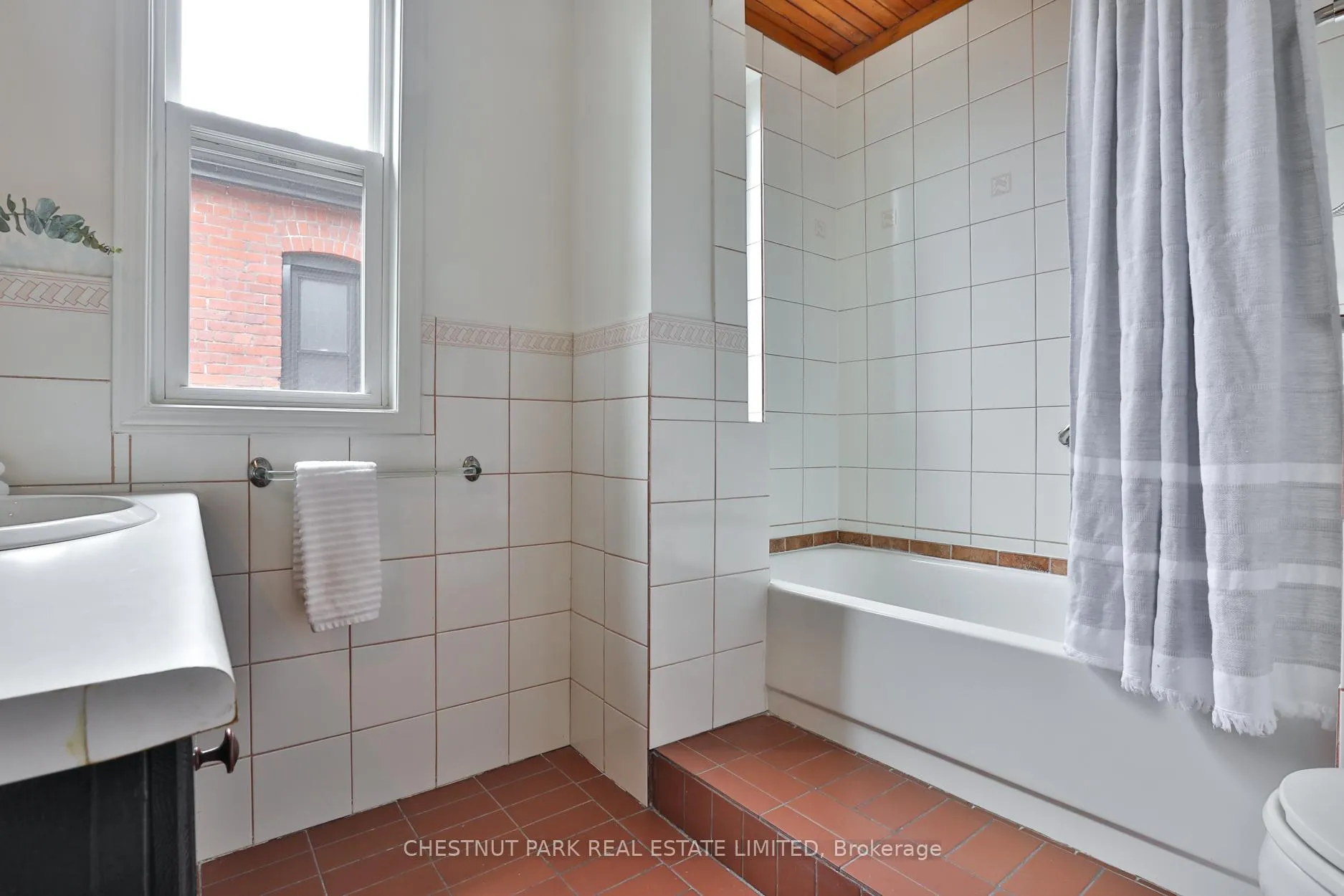 Photo 25 of 130 Wells Street, Toronto, The Annex — HOMEH