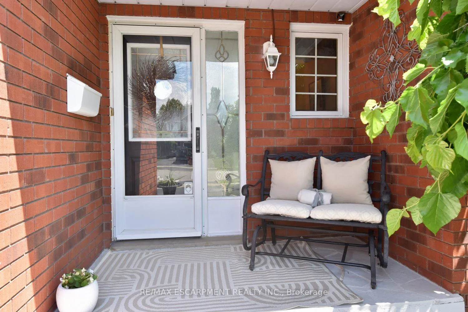 Photo 5 of 2113 Chrisdon Road, Burlington, Headon — HOMEH