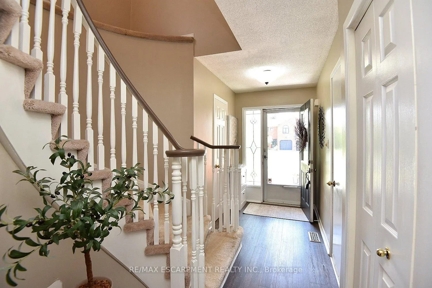 Photo 7 of 2113 Chrisdon Road, Burlington, Headon — HOMEH