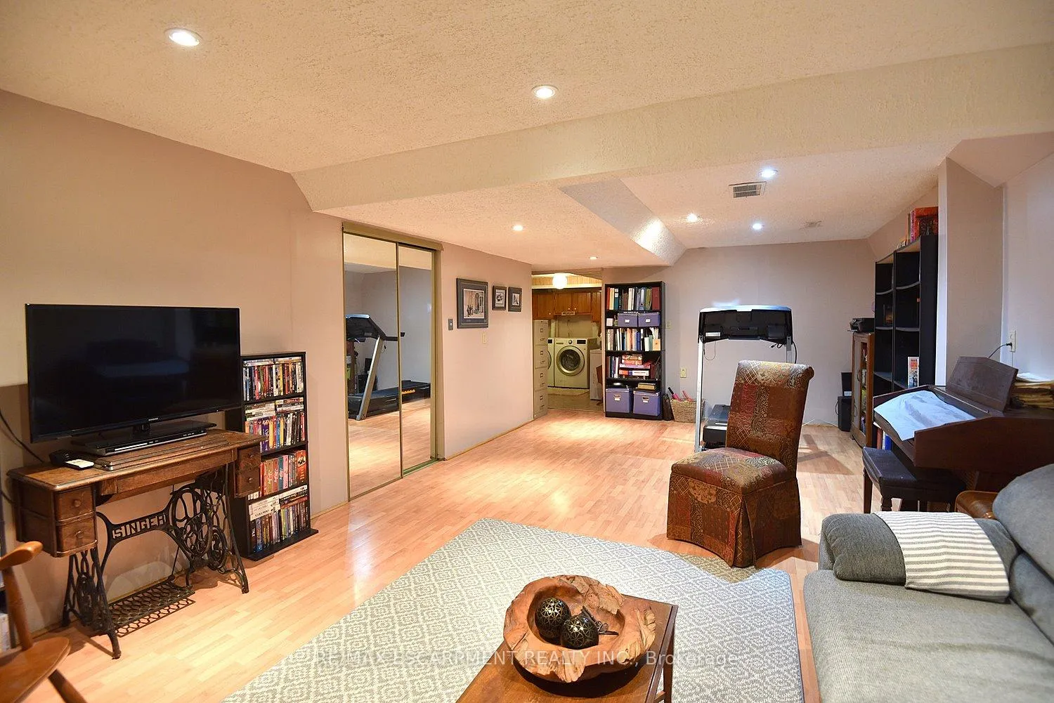 Photo 32 of 2113 Chrisdon Road, Burlington, Headon — HOMEH