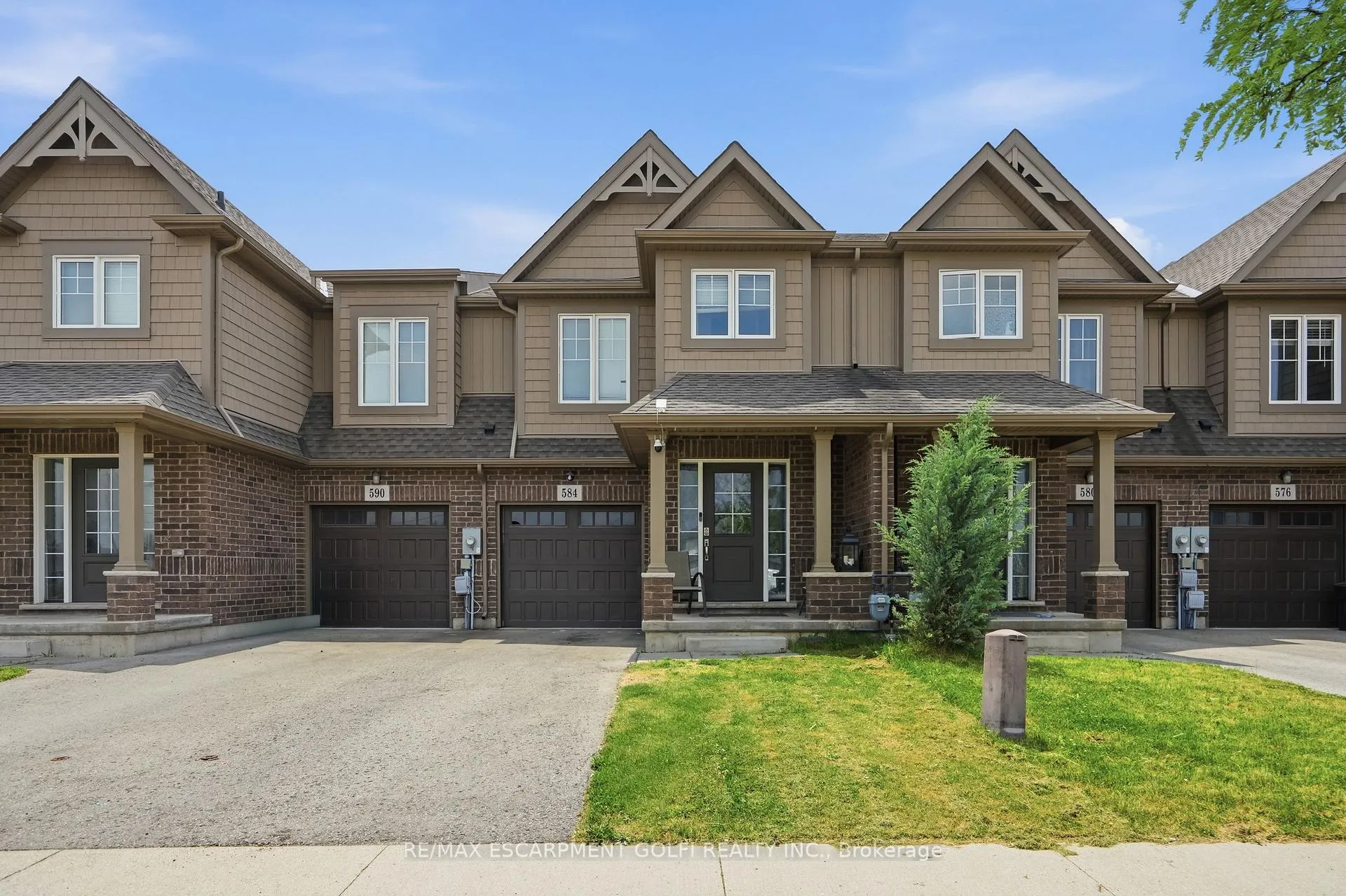 Photo 1 of 584 Julia Drive, Welland, Coyle Creek — HOMEH