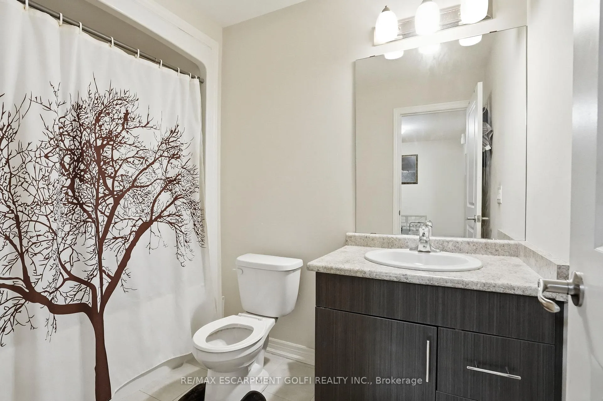 Photo 22 of 584 Julia Drive, Welland, Coyle Creek — HOMEH