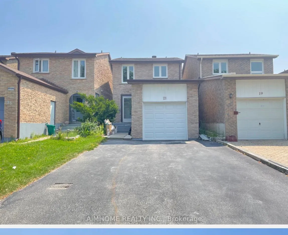 Front of 21 Maitland Drive S