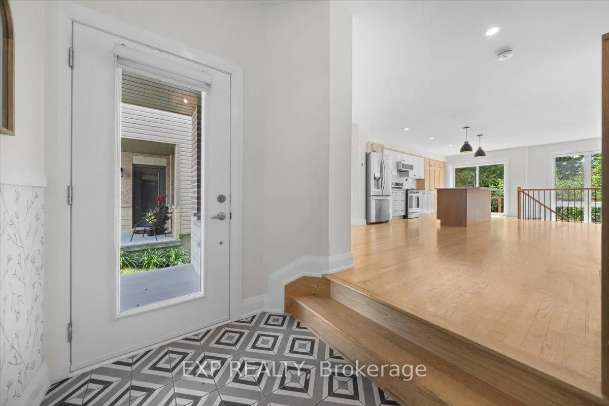 Photo 3 of 84 Porter Street, Ottawa, Stittsville (South) — HOMEH