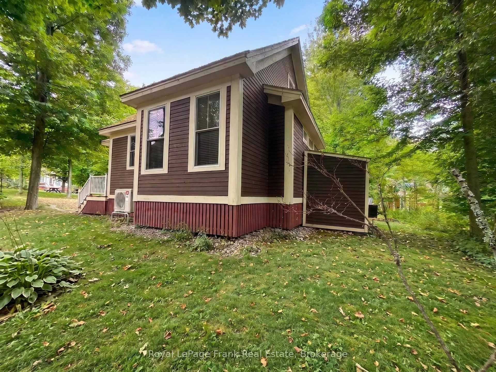 Photo 4 of Unit 130, 4 Chipmunk Lane, Prince Edward County, Athol Ward — HOMEH