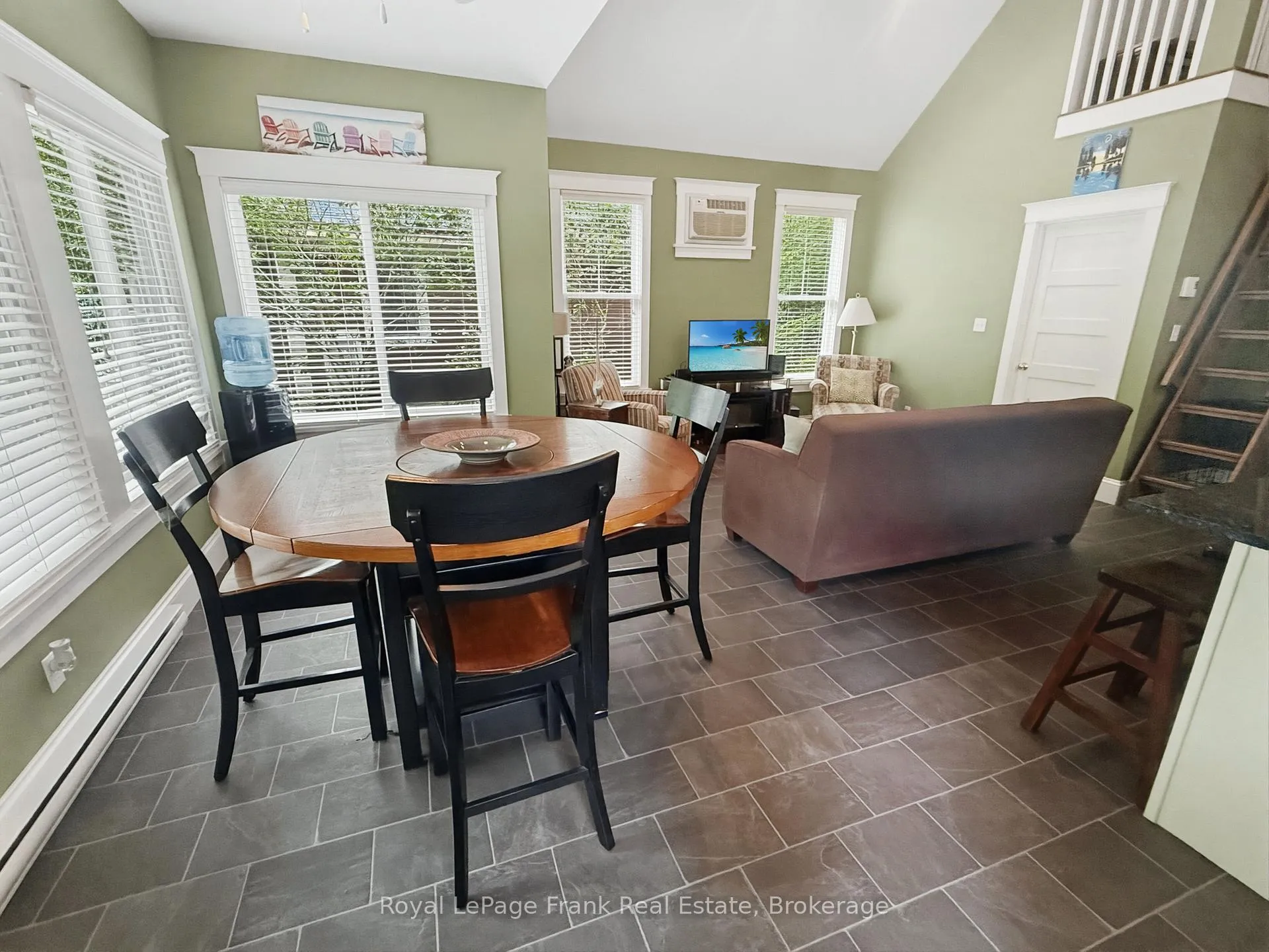 Photo 8 of Unit 130, 4 Chipmunk Lane, Prince Edward County, Athol Ward — HOMEH