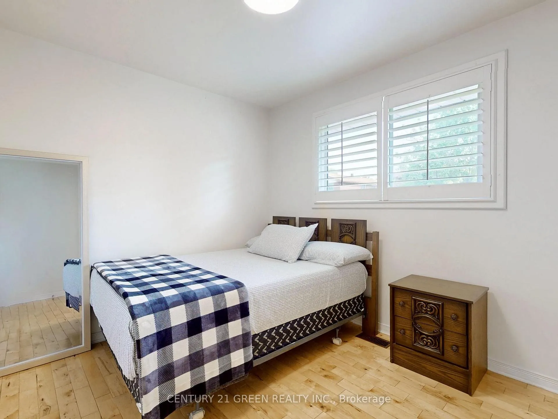 Photo 14 of 591 Dogwood Lane, Waterloo, Lakeshore Village — HOMEH