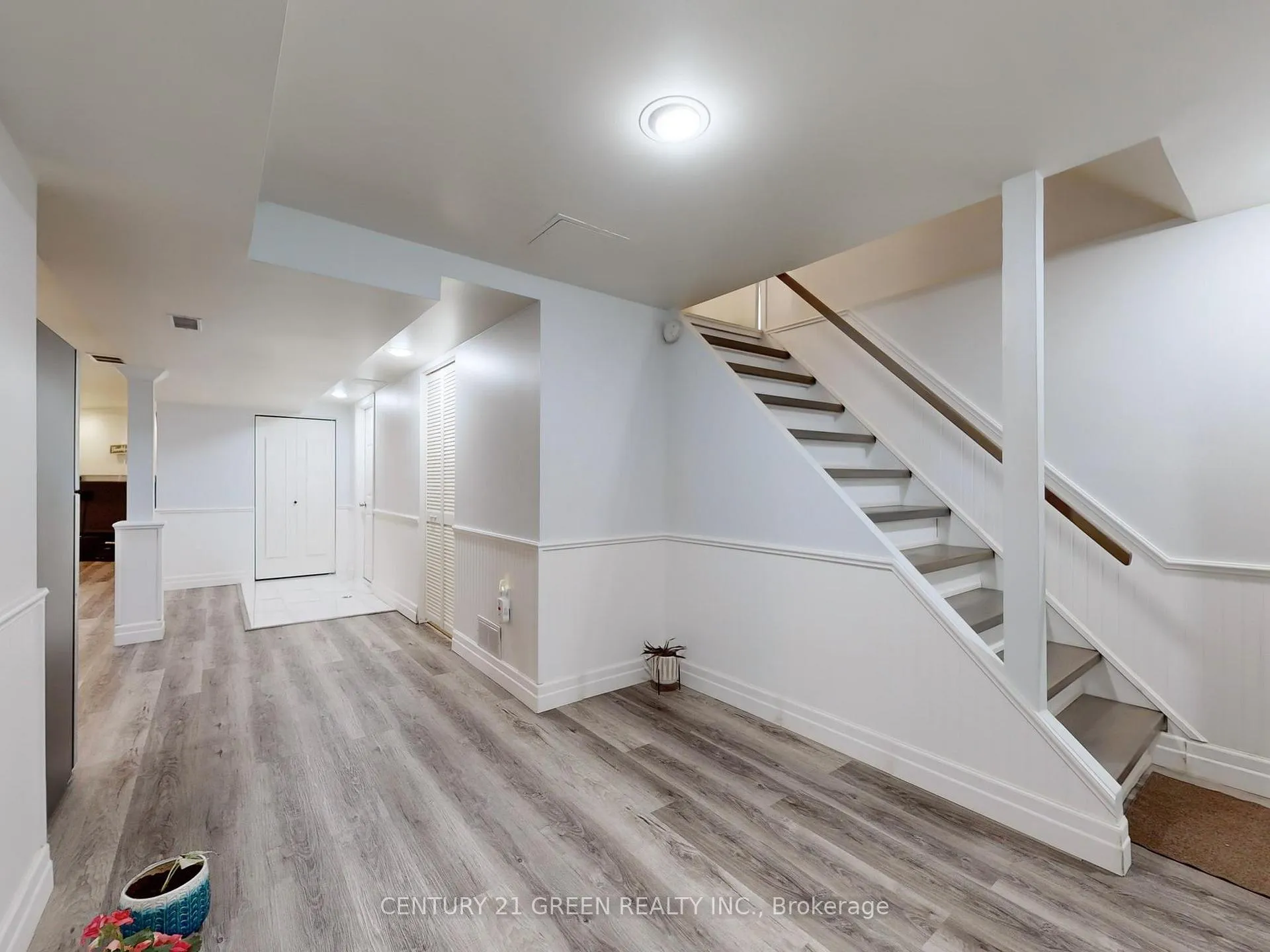 Photo 24 of 591 Dogwood Lane, Waterloo, Lakeshore Village — HOMEH
