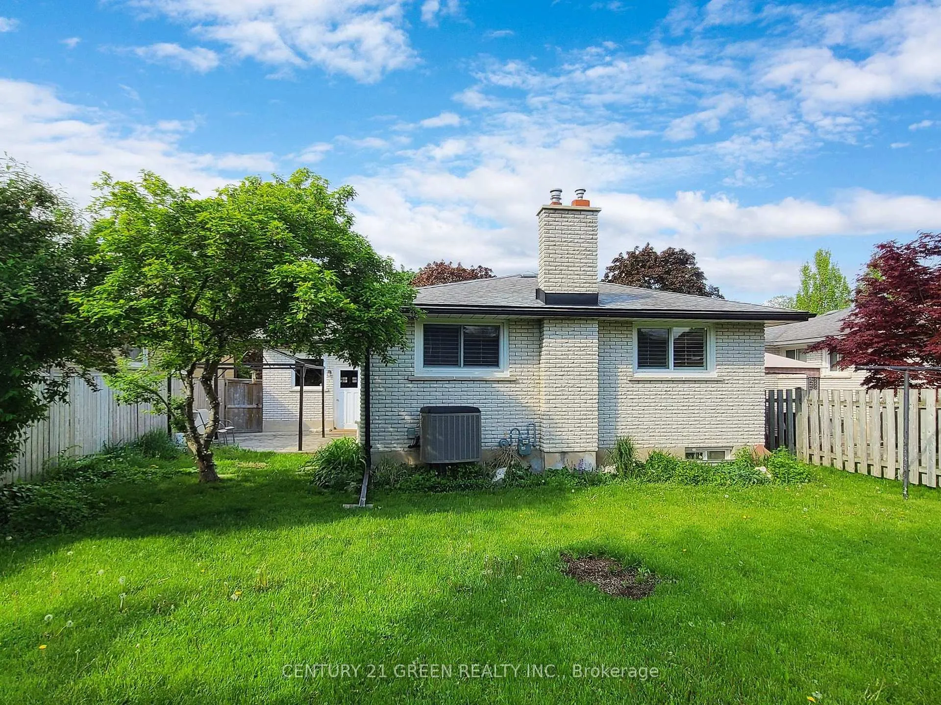 Photo 33 of 591 Dogwood Lane, Waterloo, Lakeshore Village — HOMEH