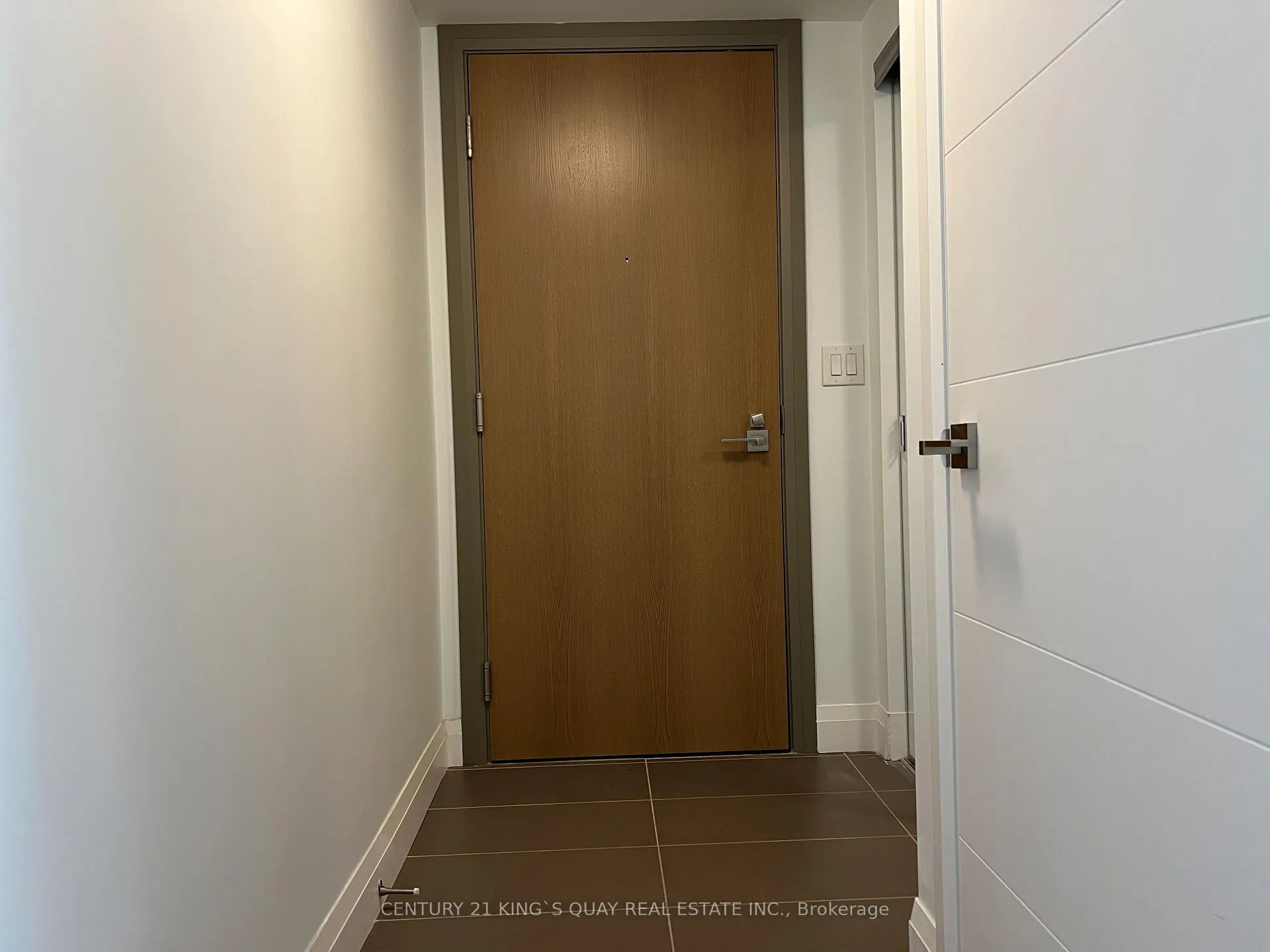Photo 2 of Unit 511, 18 Uptown Drive, Markham, Unionville — HOMEH