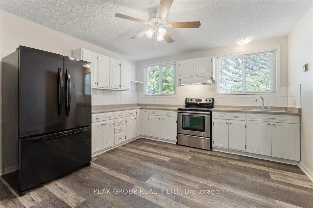 Photo 7 of Unit 2, 4386 Drummond Road, Niagara Falls, Cherrywood — HOMEH