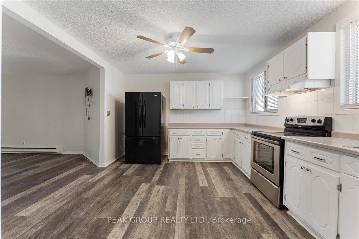 Photo 10 of Unit 2, 4386 Drummond Road, Niagara Falls, Cherrywood — HOMEH