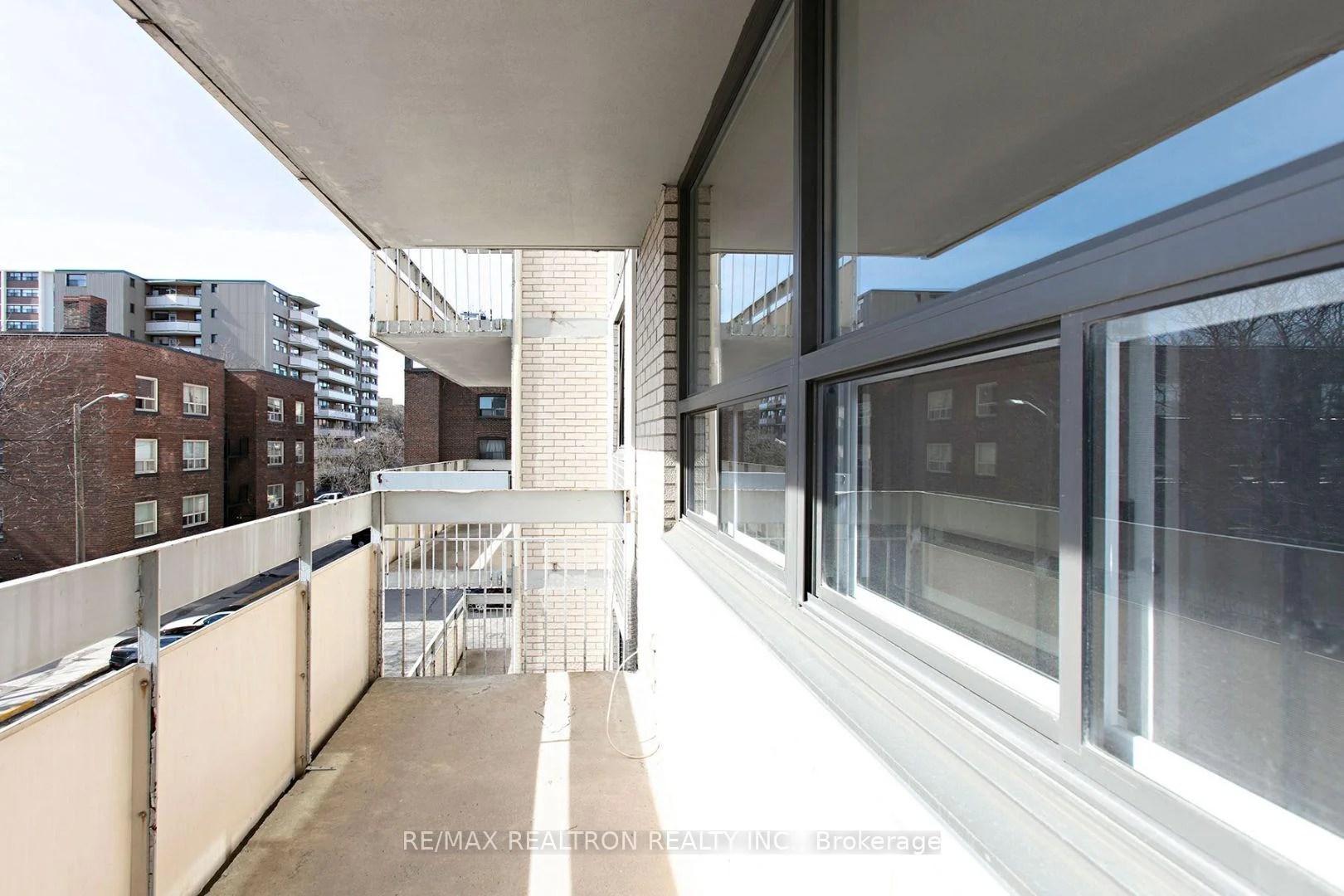 Photo 1 of Unit 1009, 1500 Bathurst Street, Toronto, Humewood-Cedarvale — HOMEH