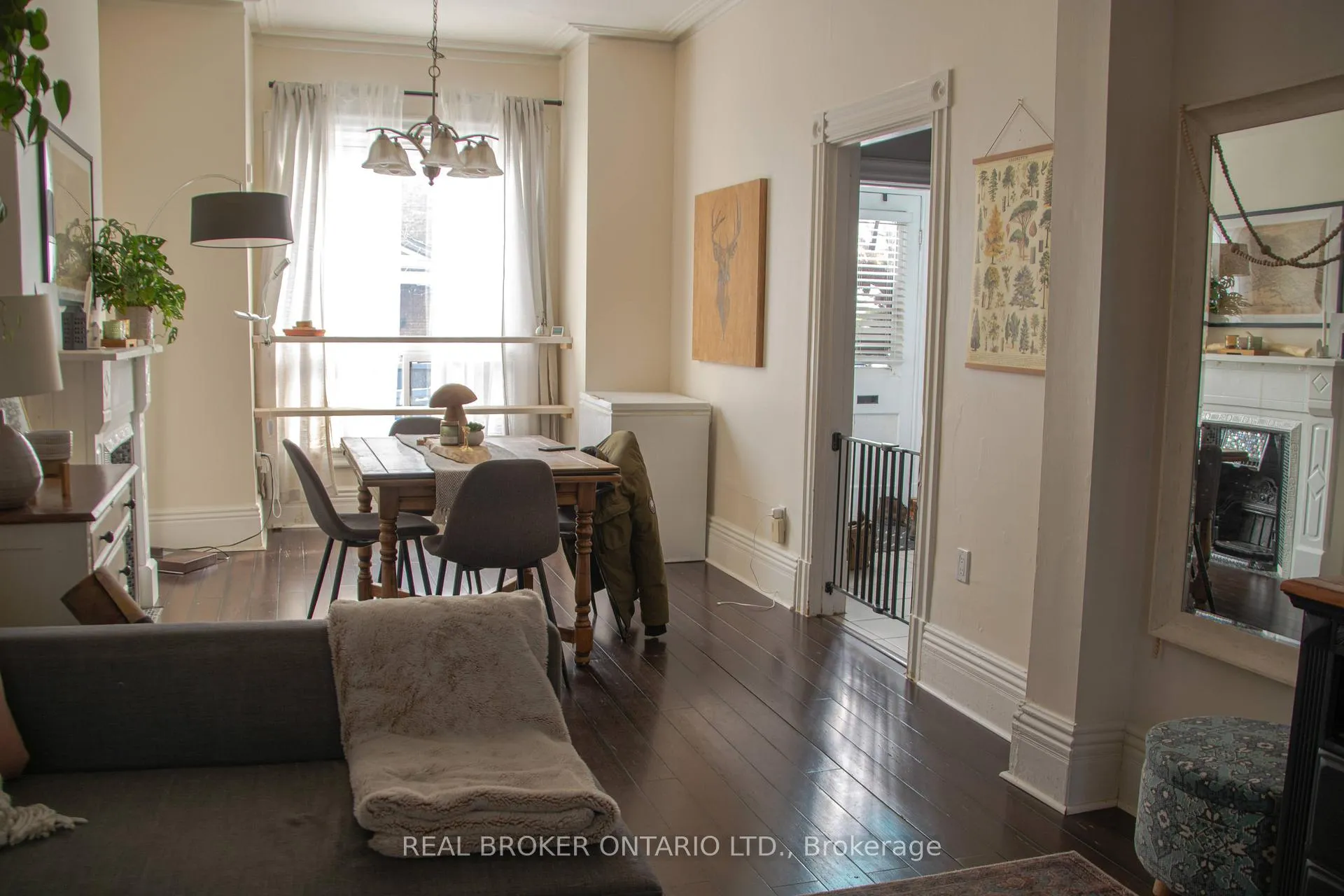 Photo 8 of 132 Grant Avenue, Hamilton, Stinson — HOMEH