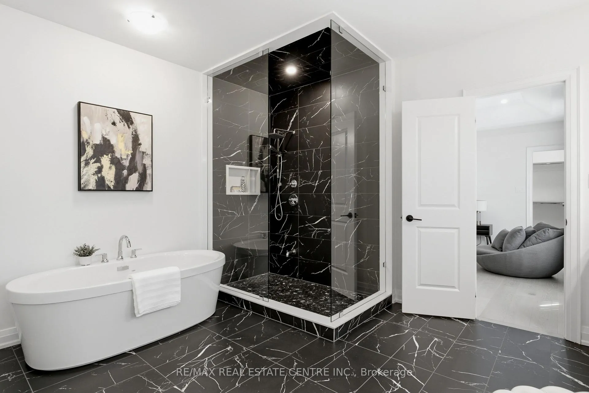 Photo 23 of 145 Brant Drive, Vaughan, Vellore Village — HOMEH