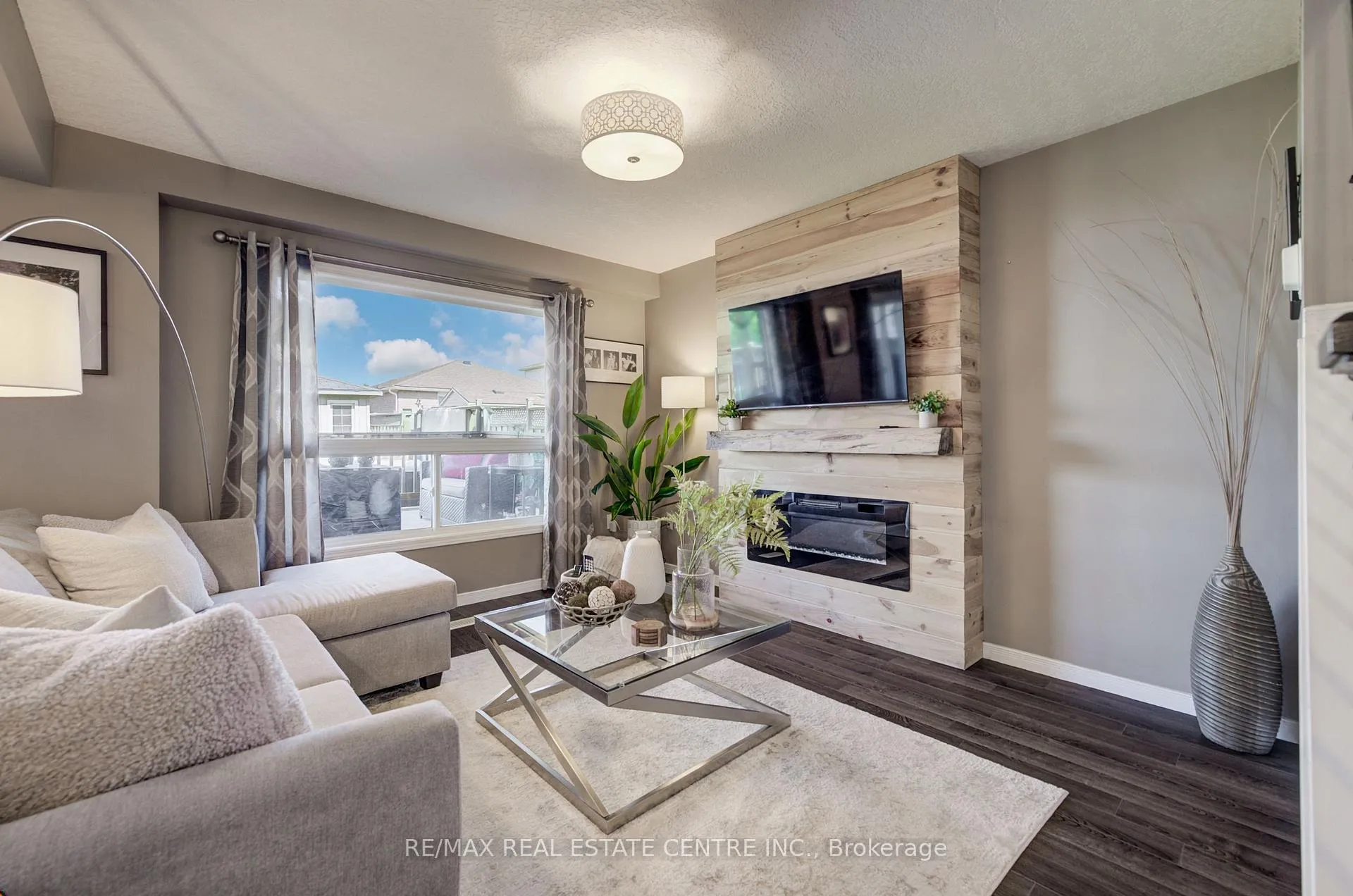 Photo 6 of 101 Edgemere Drive, Cambridge — HOMEH